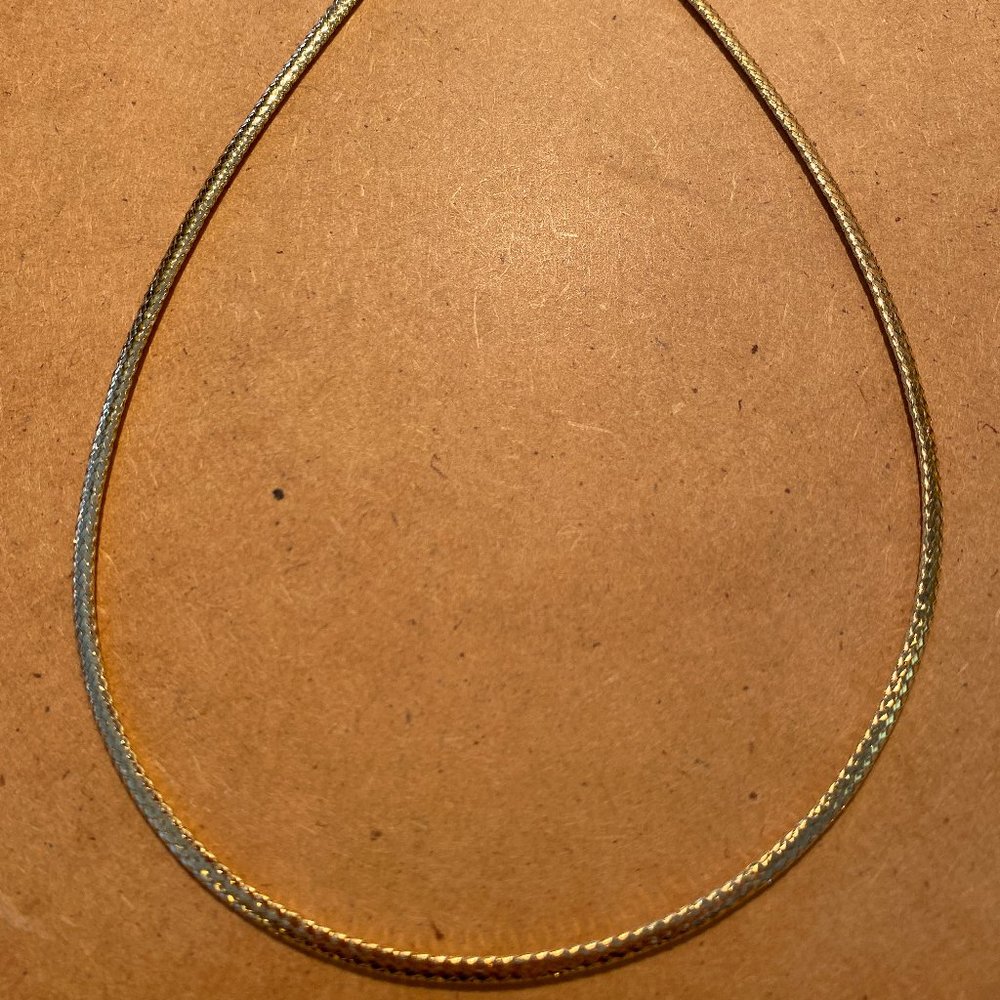 18kt yellow gold woven necklace 17.5 inches